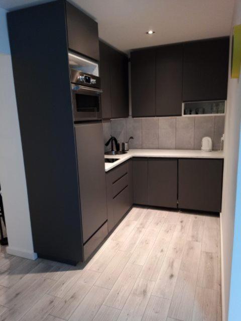 Apartament Na Zakrecie ชกลาร์สกา ปอเรมบา ภายนอก รูปภาพ